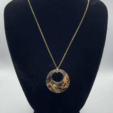 Collier rond feuilles métallisées noires et dorées