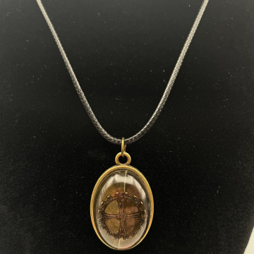 Collier cabochon petit ovale engrenage cuivré