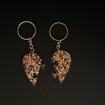 Porte-clefs amitié coeur pierres de verre rouge et dorées