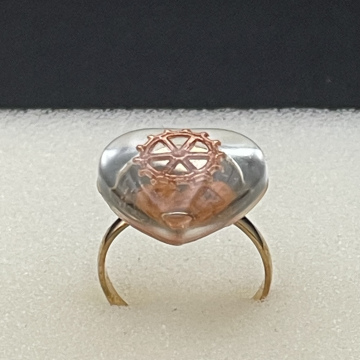 Bague petit coeur engrenage or rose