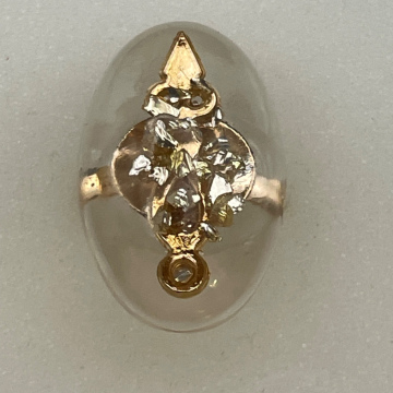 Bague grand ovale doré et argent aiguille et pierres de verre